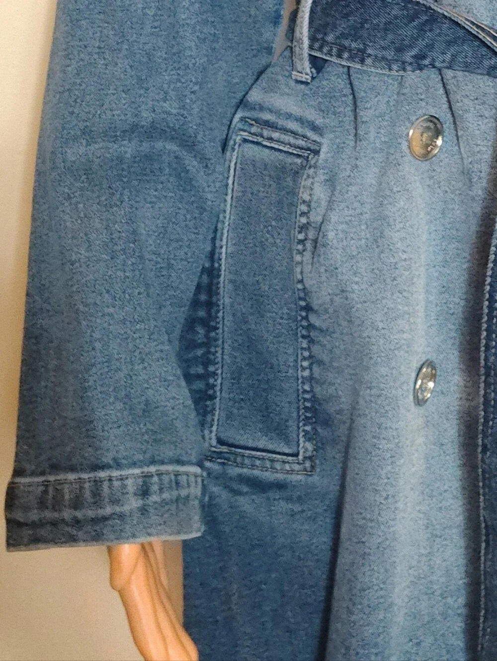 Michael Kors Double-Breasted Denim Trench. Calibluswh Blue. Size L